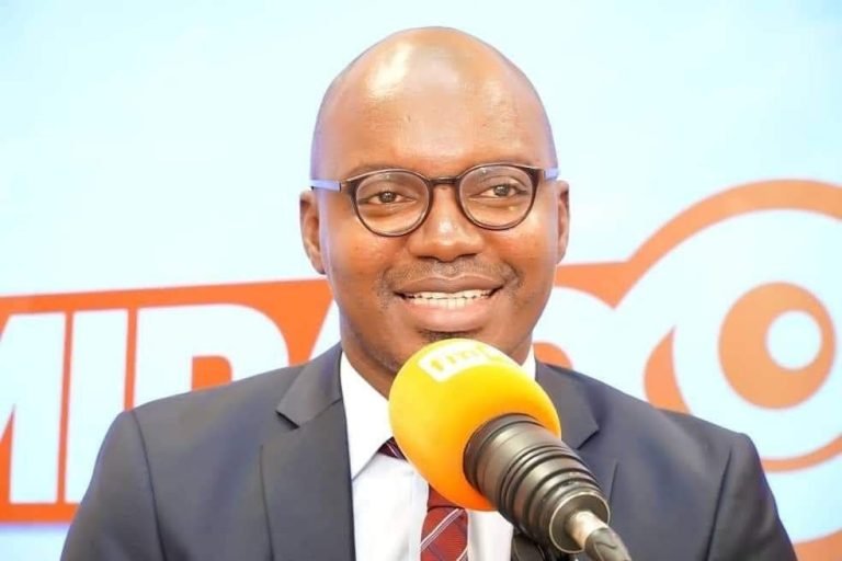 Ibrahima Diallo, bloqué a l&rsquo;aéroport de Conakry : le FNDC dénonce une violation des…