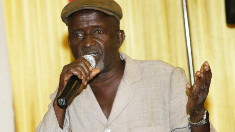 L’étoile du monde de l’humour guinéen, Sow Baîlo, a cessé de briller ce samedi matin à Conakry. Il avait 73 ans