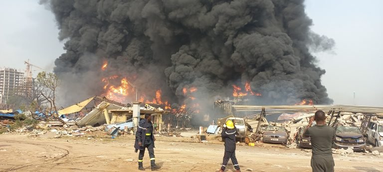Incendie à Kaloum : 23 mors, 241 blessés, des disparus est le nouveau bilan