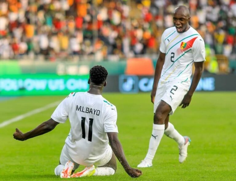 CAN 2023 : La Guinée arrache le nul contre le Cameroun malgré le carton rouge de Kamano