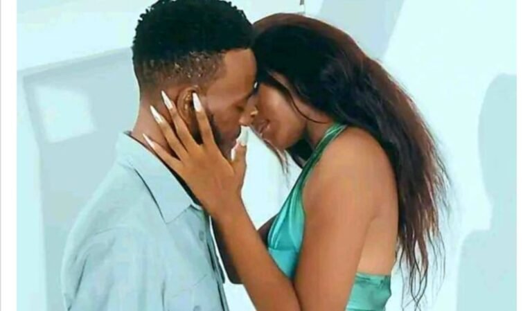 Maxim Bk dévoile son côté amoureux dans le clip envoûtant de &lsquo;Fiima&rsquo; en feat avec Saifond