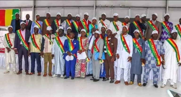 Guinée : Le Général Mamadi Doumbouya, dissout les conseils communaux 
