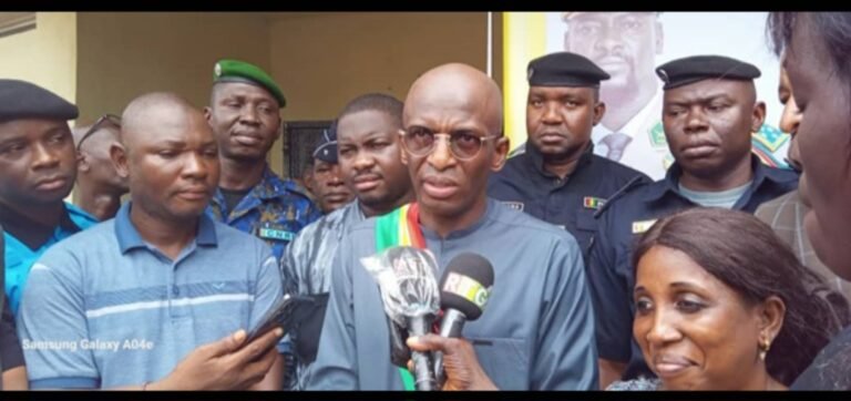 Badra Koné : “aucun citoyen n’a droit de barricader les routes ou brûler les pneus”