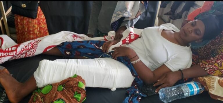 Mamou : 37 handicapés blessés dans la collision de leur bus avec un camion 