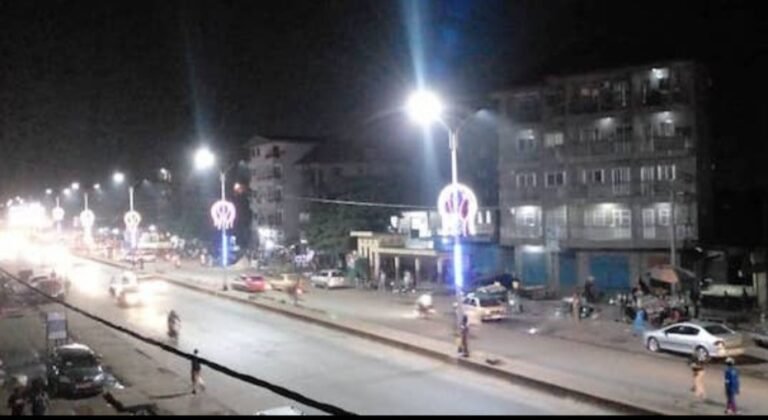 Des citoyens de Conakry s&rsquo;expriment sur l&rsquo;utilisation rationnelle du courant électrique 