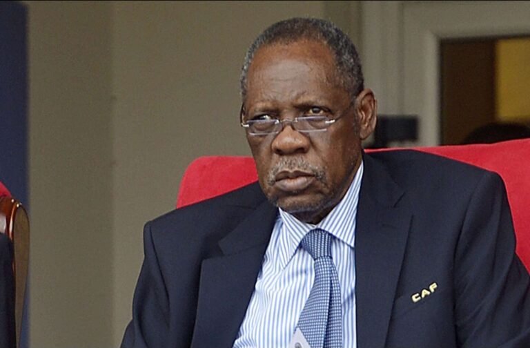 Issa Hayatou ancien président de la CAF n&rsquo;est plus 