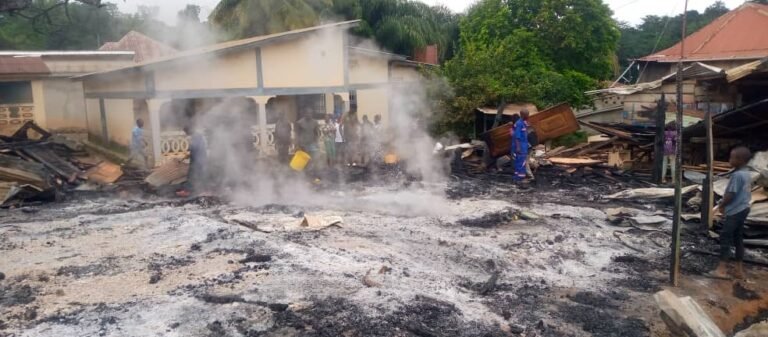 Deux personnes dont femmes enceintes calcinées dans un incendie à Siguiri