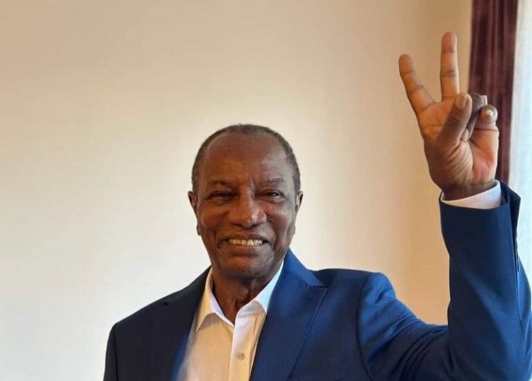 Alpha Condé : “Il est temps de restaurer notre dignité, celle qui a été piétinée par cette junte”