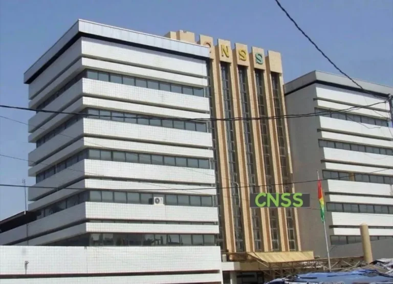 La CNSS annonce la maintenance préventive de l’IRM de son centre de diagnostic de Kaloum 