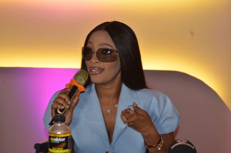 Djelykaba Bintou aux hommes : “quand tu prends soin de la femme, elle te fera tout ce que tu veux”