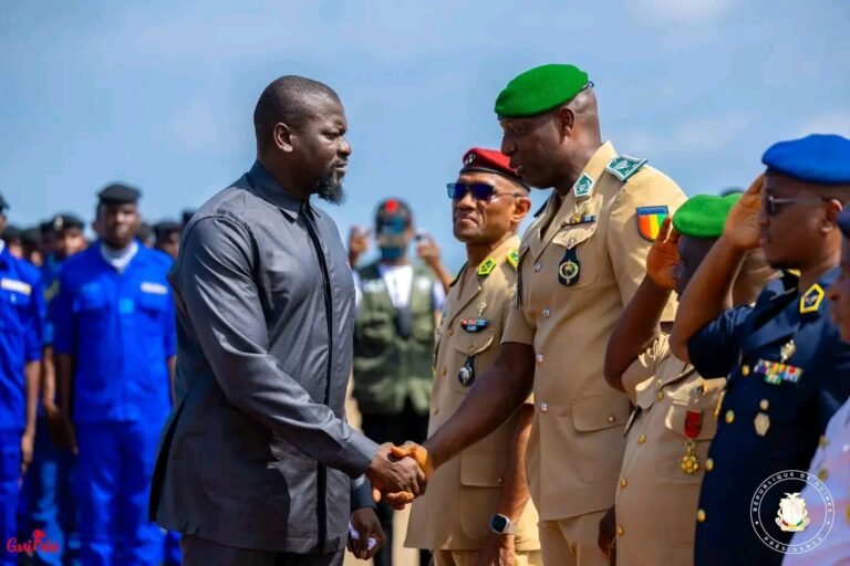 Guinée. Plusieurs militaires élevés au grade de Général (décret) 
