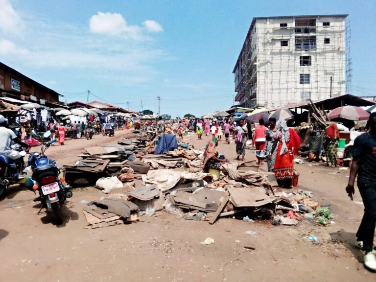 Occupation anarchique de la voie publique : un déguerpissement annoncé à Conakry