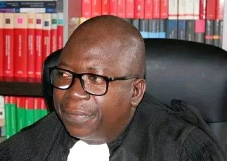 Guinée. Me Mohamed Traoré démissionne du CNT