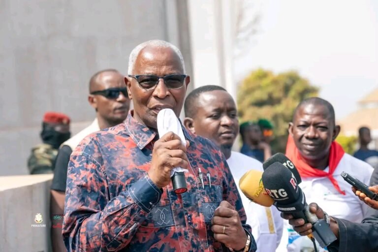 Immersion. « Nous ne sommes pas dans le cadre d&rsquo;une campagne », tranche Bah Oury  