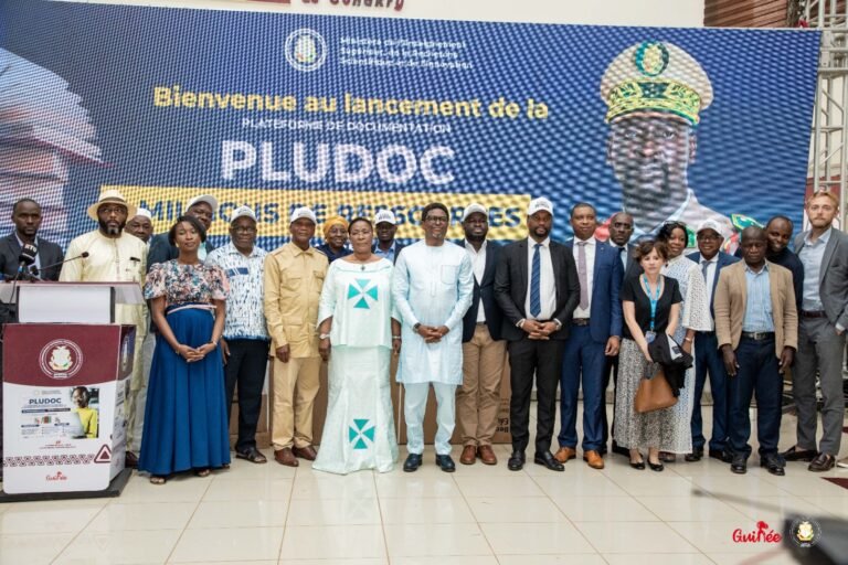 Lancement de la plateforme de documentation PLUSDOC : Un pas décisif pour l’Enseignement Supérieur en Guinée