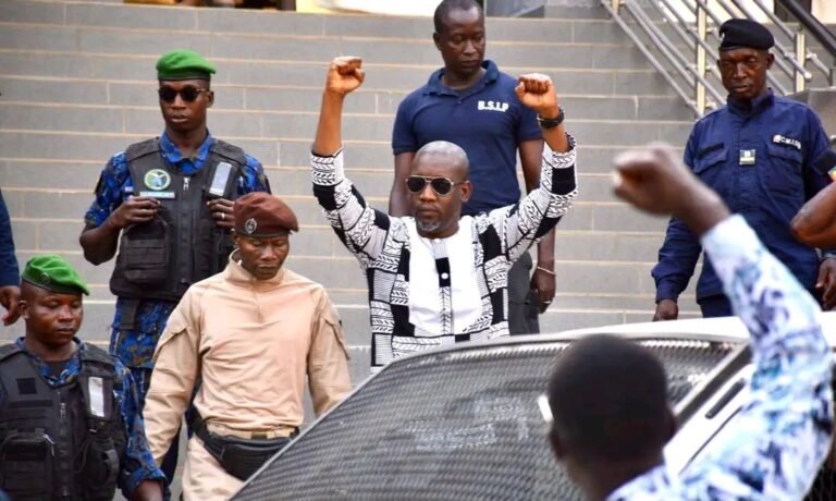 Aliou Bah retourne en prison pour attendre la décision de la Cour d&rsquo;appel de Conakry 