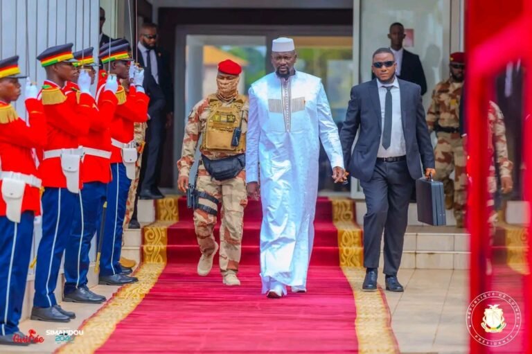 Général Mamadi Doumbouya reganera Conakry, ce jeudi 8 mai 