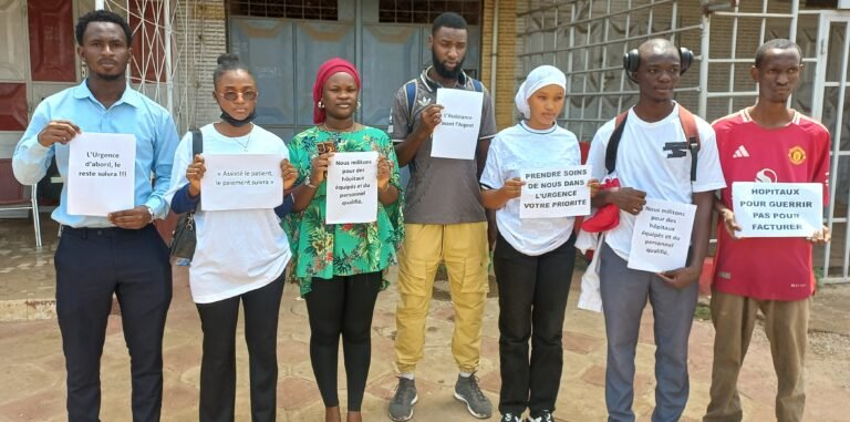 Guinée : un collectif citoyen dénonce les défaillances du système de santé à travers un sit-in 