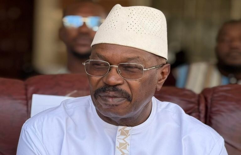 Pénurie de liquidités : Dr Kaba accuse les dépenses extra-budgétaires de l’État