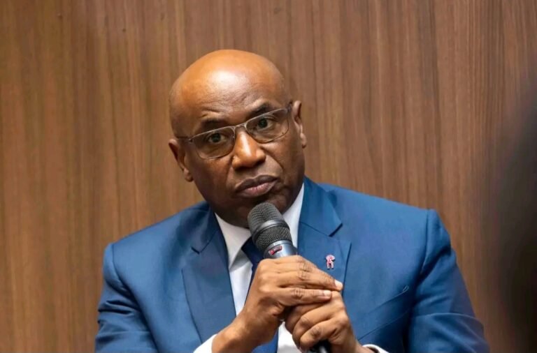 Guinée : le ministre du budget Facinet Sylla fait le ménage des DAF auprès des ministères 