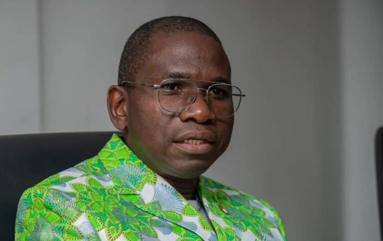 Guinée : l’OGP interdit la publicité à proximité des lieux de culte