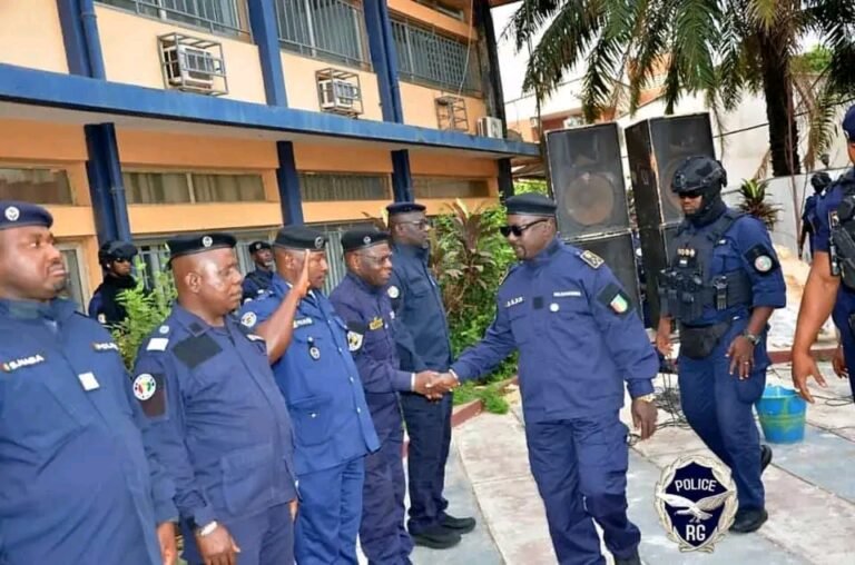 Sécurité des fêtes : la Police nationale guinéenne renforce les contrôles et la surveillance