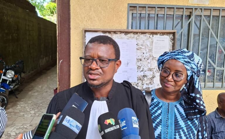 Plus de 400 000 $ en jeu : le prévenu manque l’audience, le procès réclamé par Kadiatou Biro repoussé