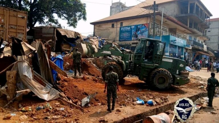 Conakry : poursuite des opérations de déguerpissement dans la commune de Lambanyi