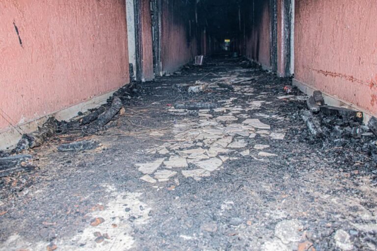 Faranah : un incendie ravage un dortoir universitaire, plus de 170 étudiants sinistrés