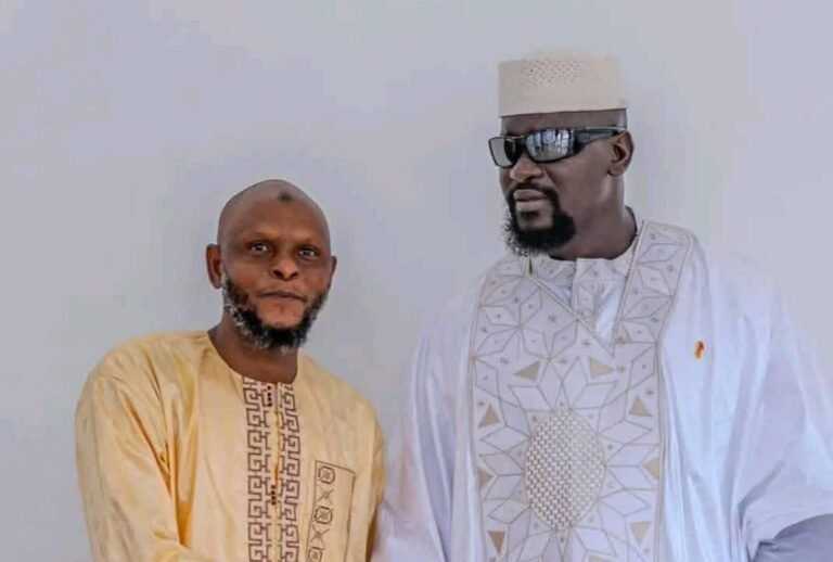 Présidence guinéenne : Oumar Barry prend les rênes de la communication nationale