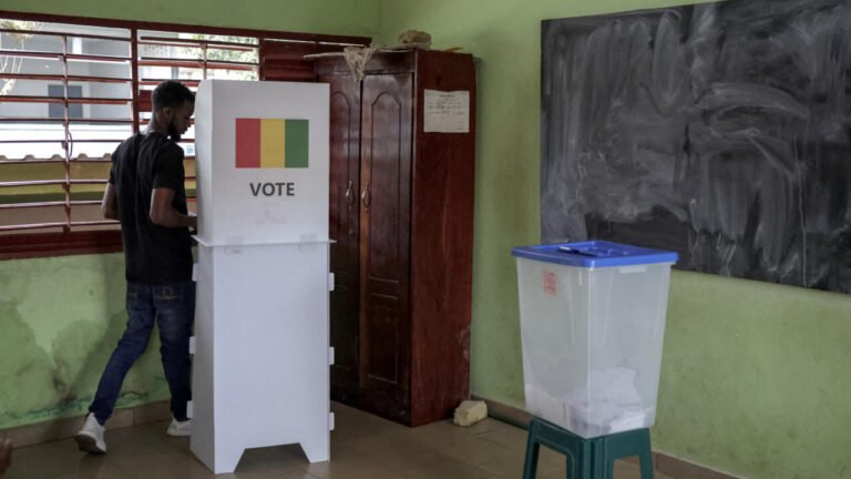Guinée : le pouvoir repousse les législatives et communales au 31 mai 2026