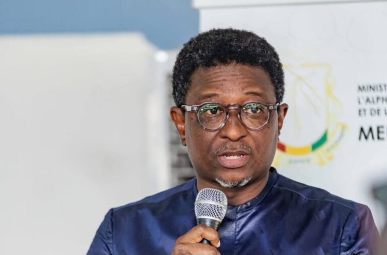 Réforme éducative en Guinée : Alpha Bacar Barry engage une refonte majeure des programmes scolaires