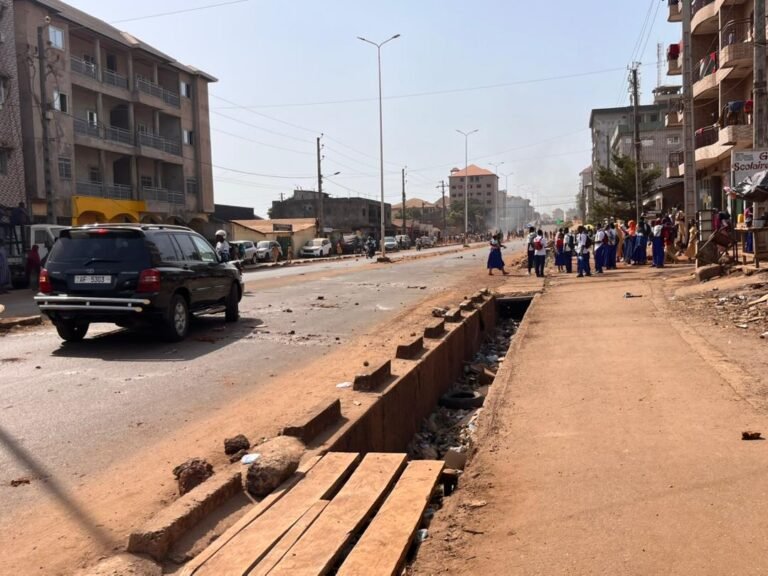 Conakry : violences autour des écoles, les cours fortement perturbés