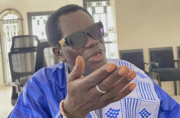 Musique : Djely Sayon « L’homme Ambiance » signe son retour avec « Sabu Ari »