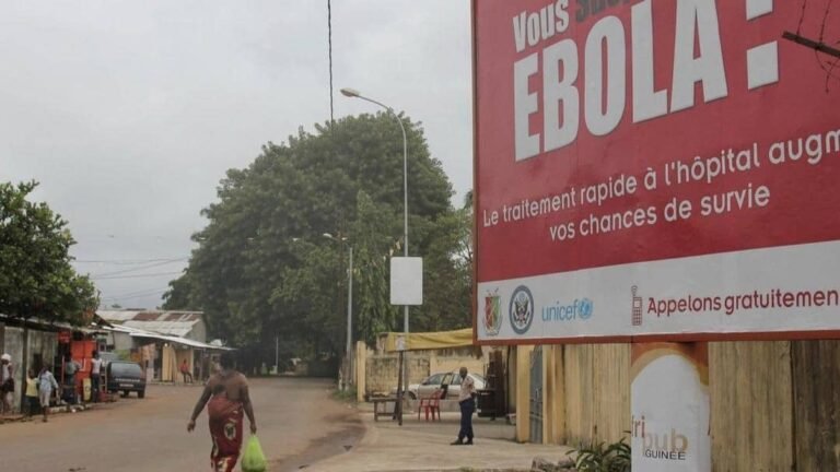 Ebola : la Guinée renforce sa vigilance malgré l’absence de cas enregistrés