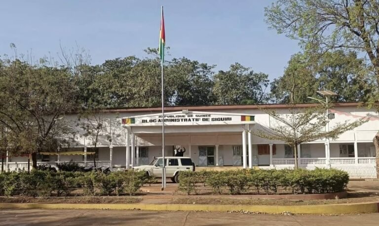 Coup de tonnerre à Siguiri : le préfet et plusieurs cadres suspendus, une nouvelle équipe aux commandes 