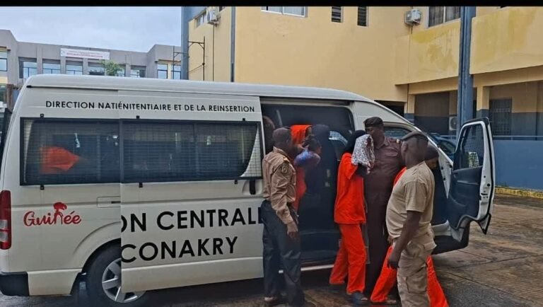 Cour d&rsquo;appel de Conakry : les élèves de Kindia condamnés à une amende et remis en liberté