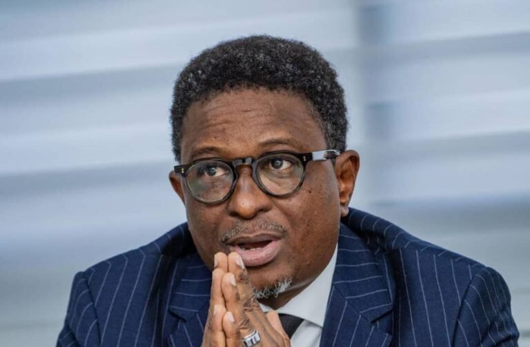 Alpha Bacar Barry : « Servir la République est un devoir, mériter la confiance est un honneur »