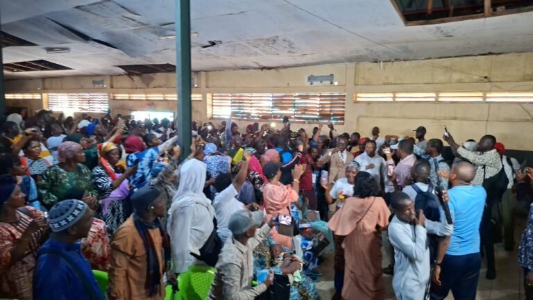Guinée : les enseignants contractuels menacent de bloquer la rentrée scolaire
