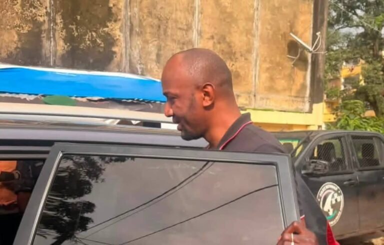 Guinée. Après son arrestation controversée, Bella Bah placé sous mandat de dépôt