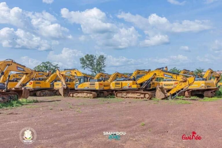 Guinée : l’État durcit le contrôle, plus de 900 machines retirées des zones d’exploitation aurifère à Siguiri 