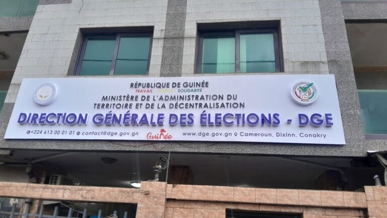 Sénatoriales en Guinée : la DGE fixe la caution à 30 millions GNF et plafonne les dépenses à 300 millions